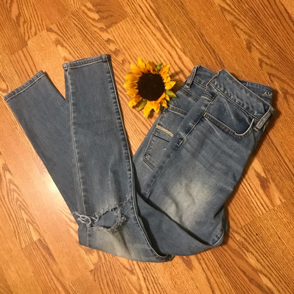American Eagle Light Wash Denim Hi-Rise Jegging 6R